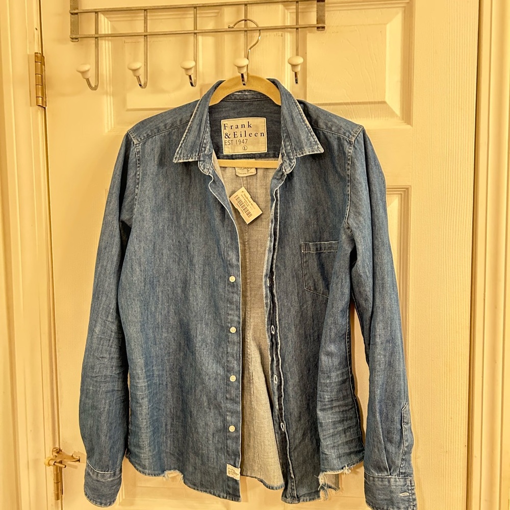 Frank & Eileen Blue Button Down Shirt